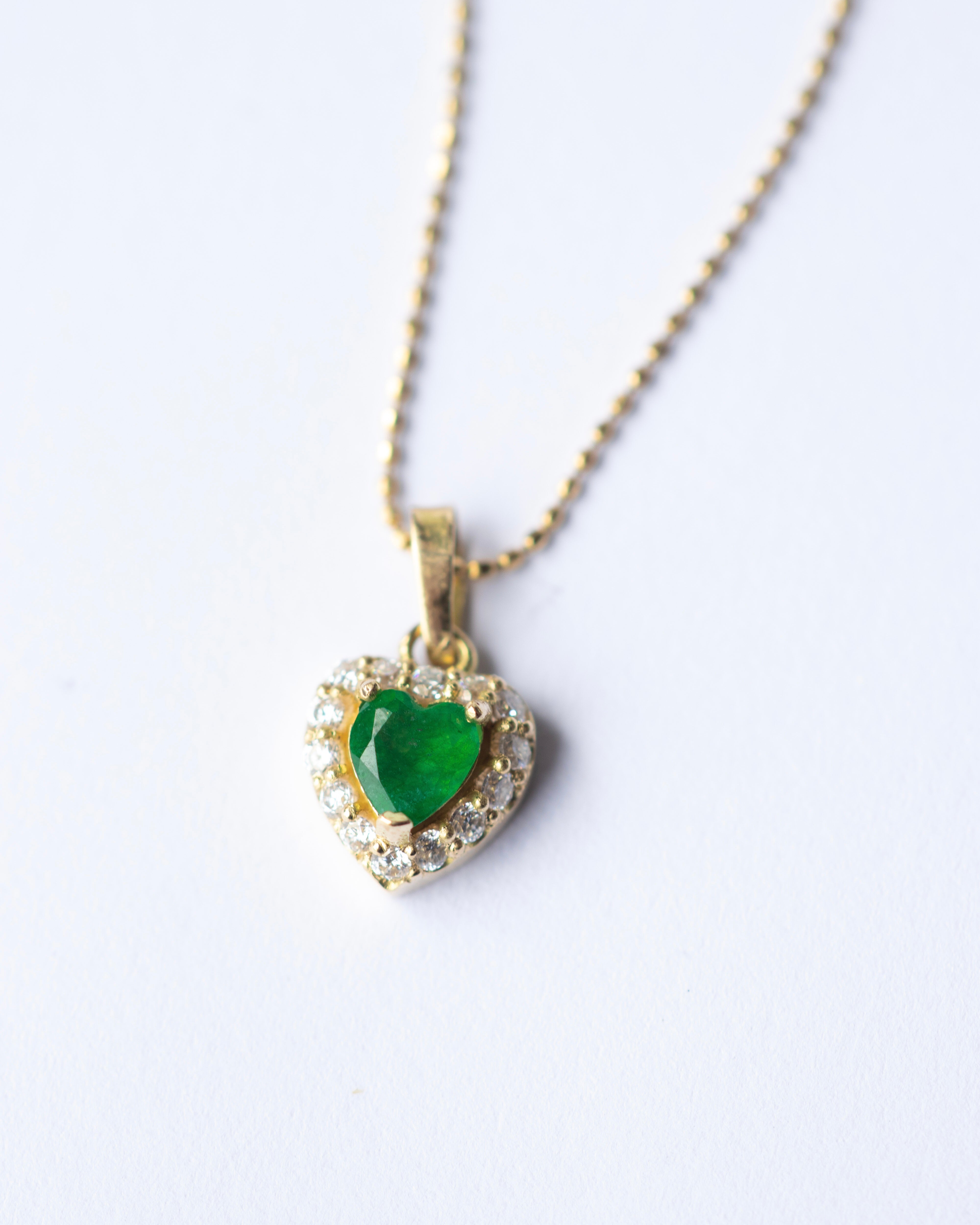 Cadena corazón de esmeralda & diamantes / Medida 40 CM / 1 Esmeralda / 14 moissanitas / Oro 18 K