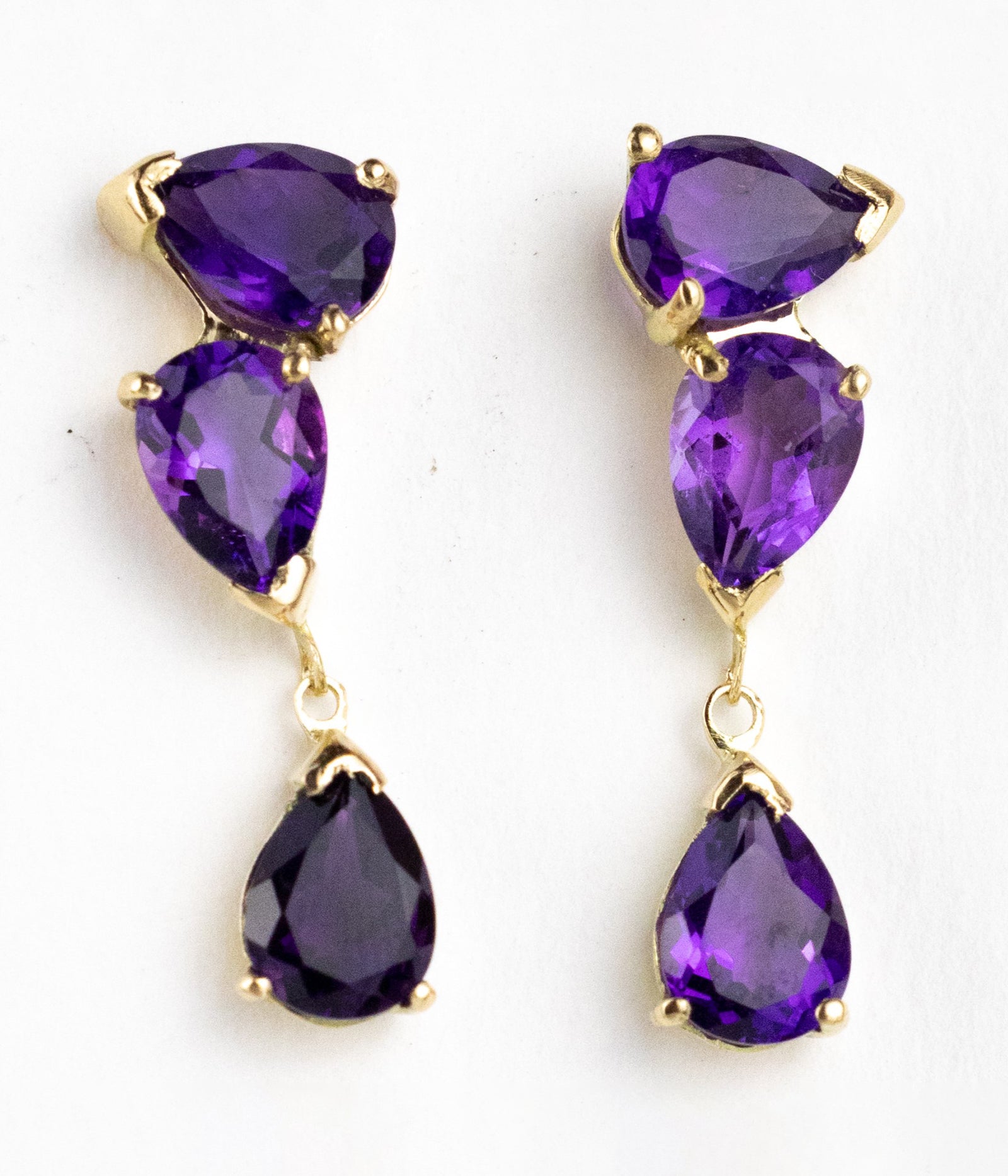 Aretes de amatistas/ 6 amatistas de Brasil / Oro 18 K