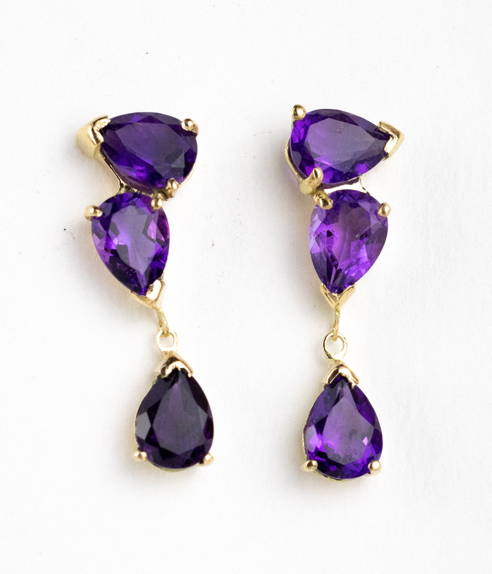 Aretes de amatistas/ 6 amatistas de Brasil / Oro 18 K